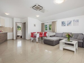 TV - Apartment Mario - 3 by Interhome (Krk/Milohnići)