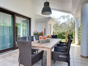 Outdoor dining - Villa Mutila by Interhome (Medulin)