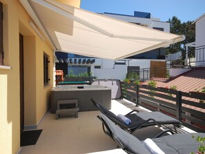 Terrace/patio - Apartment Poljak by Interhome (Krk/Njivice)