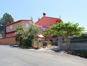 Property grounds - Apartment Erla by Interhome (Pula/Banjole)