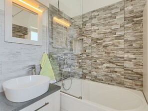 Bathroom - Villa Lasa by Interhome (Bazgalji)