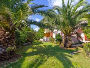 Property grounds - Garden house by Interhome (Medulin)