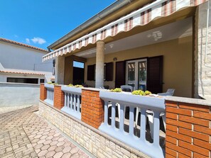 Terrace/patio - House 333 by Interhome (Pula/Krnica)