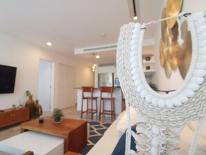 Apartment, 1 King Bed (OCD12 Unique 1 Bedroom) | Interior - Ocd12 Unique 1 Bedroom (Playa del Carmen)