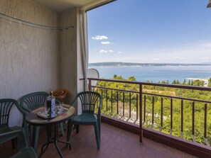 Outdoor dining - HRUSTA / HR-06961-01 by Interhome (Crikvenica)