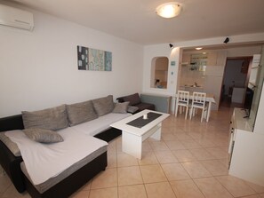TV - Apartment Dajdzic - 1 by Interhome (Krk/Njivice)