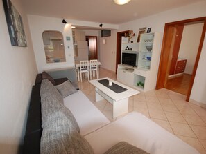 TV - Apartment Dajdzic - 1 by Interhome (Krk/Njivice)