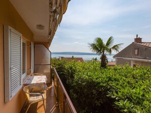 Outdoor dining - RUZA 1 / HR-05660-01 by Interhome (Crikvenica)