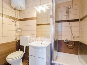 Bathroom - RAJNOVIC / HR-07018-01 by Interhome (Crikvenica)