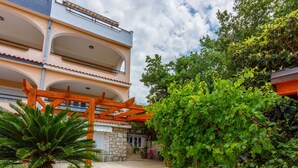 Property grounds - BUOVAC / HR-04307-01 by Interhome (Crikvenica)
