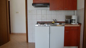 Luokittelematon kuva, 5 kautta 6, painike