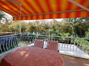 Outdoor dining - Apartment Igor by Interhome (Krk/Njivice)