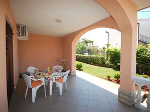 Outdoor dining - Apartment Andrea - 2 by Interhome (Krk/Njivice)