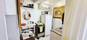 Apartment | Eigene Küche | Kühlschrank, Mikrowelle, Ofen, Mixer