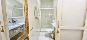 Apartment | Badezimmer