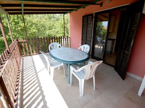 Outdoor dining - Apartment Juric - 2 by Interhome (Krk/Njivice)