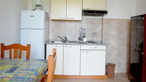 Unclassified image, 2 of 6, button - Apartment Davorka - 2 by Interhome (Krk/Milohnići)