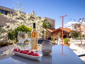 Outdoor dining - ROKO 1 / HR-08028-01 by Interhome (Crikvenica)