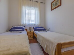 1 bedroom, Internet - STIVIC 1 / HR-08046-02 by Interhome (Selce)