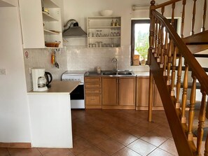 Fridge, oven, cookware/dishes/utensils - Apartment Lenka by Interhome (Pula/Premantura)