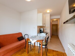 Interior - LAURA 4 / HR-05492-04 by Interhome (Crikvenica)