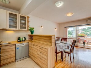 Fridge, oven, dishwasher, cookware/dishes/utensils - LAURA 1 / HR-05492-01 by Interhome (Crikvenica)