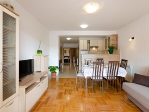 Interior - LAURA 1 / HR-05492-01 by Interhome (Crikvenica)