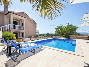 Pool - Apartment Krebelj by Interhome (Krk/Milohnići)