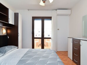 Room - Apartment 43 by Interhome (Bokordici)