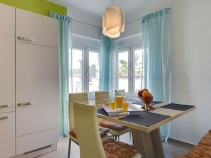 Dining - Villa Marcelia by Interhome (Bokordici)