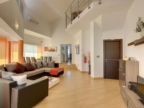 TV, DVD player - Villa Marcelia by Interhome (Bokordici)