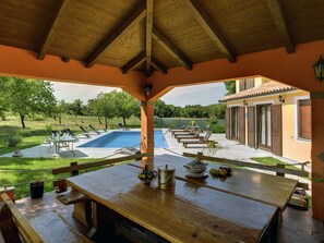 Outdoor dining - Villa Fatima by Interhome (Pula/Banjole)