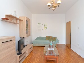 TV - Apartment 349 by Interhome (Fažana)