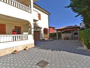 Terrace/patio - Apartment 344 by Interhome (Fažana)