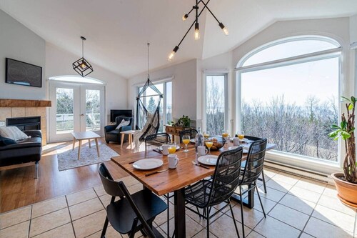 Bleuzen • Vue splendide • 2 chambres • Foyer • Balcon