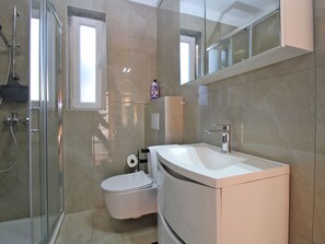 Bathroom - Apartment 768 by Interhome (Fažana)