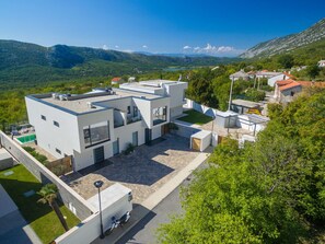 Exterior - VILLAS DE SHERY 2 / HR-09046-01 by Interhome (Crikvenica/Barci)
