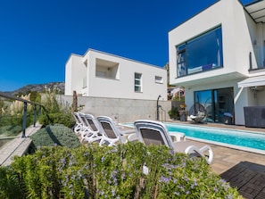 Pool - VILLAS DE SHERY 2 / HR-09046-01 by Interhome (Crikvenica/Barci)