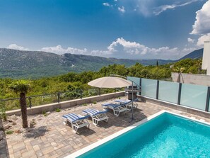 Pool - VILLAS DE SHERY 1 / HR-09045-01 by Interhome (Crikvenica/Barci)