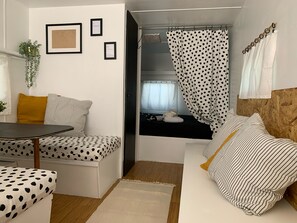 Economy Bungalow | Living area - agriturismo barattis (Piombino)