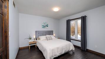 2 chambres, fer et planche Ă repasser, Wi-Fi gratuit, draps fournis