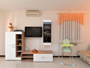 TV - Apartment 827 by Interhome (Medulin)
