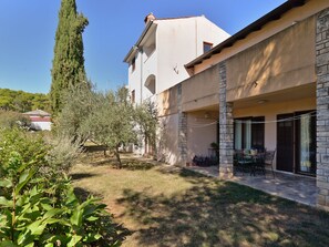 Outdoor dining - Apartment 794 by Interhome (Bokordici)