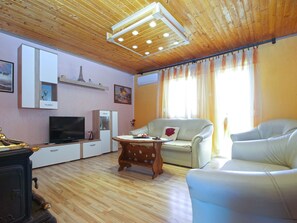 TV - Apartment 782 by Interhome (Pula/Banjole)