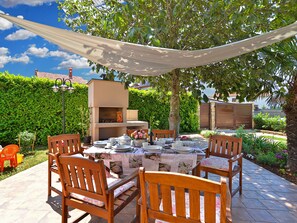 Outdoor dining - Apartment 38 by Interhome (Fažana)