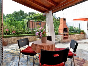 Outdoor dining - Apartment 295 by Interhome (Pula)