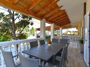 Outdoor dining - Apartment 615 by Interhome (Rovinj)