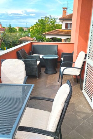 Terrace/patio - Apartment 356 by Interhome (Umag)