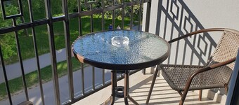 Cozy 1-bedroom apartment in fantastic Subotica with AC