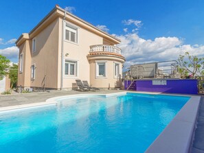 Pool - VILLA CECA C / HR-09143-01 by Interhome (Crikvenica)